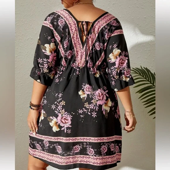 Boho Plus Size Floral Print Tie Back Dress - Picture 12 of 14